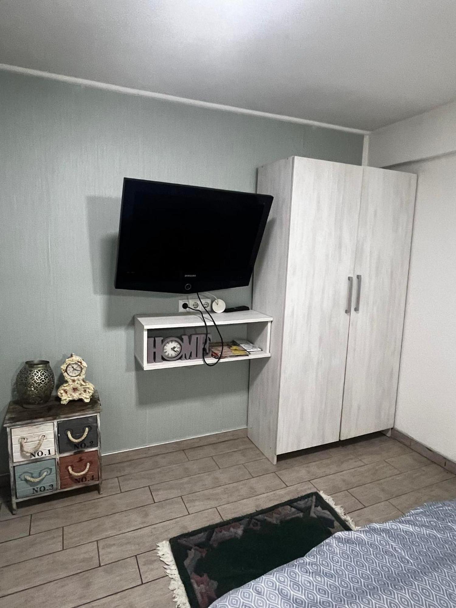 Hostel Тузла Экстерьер фото