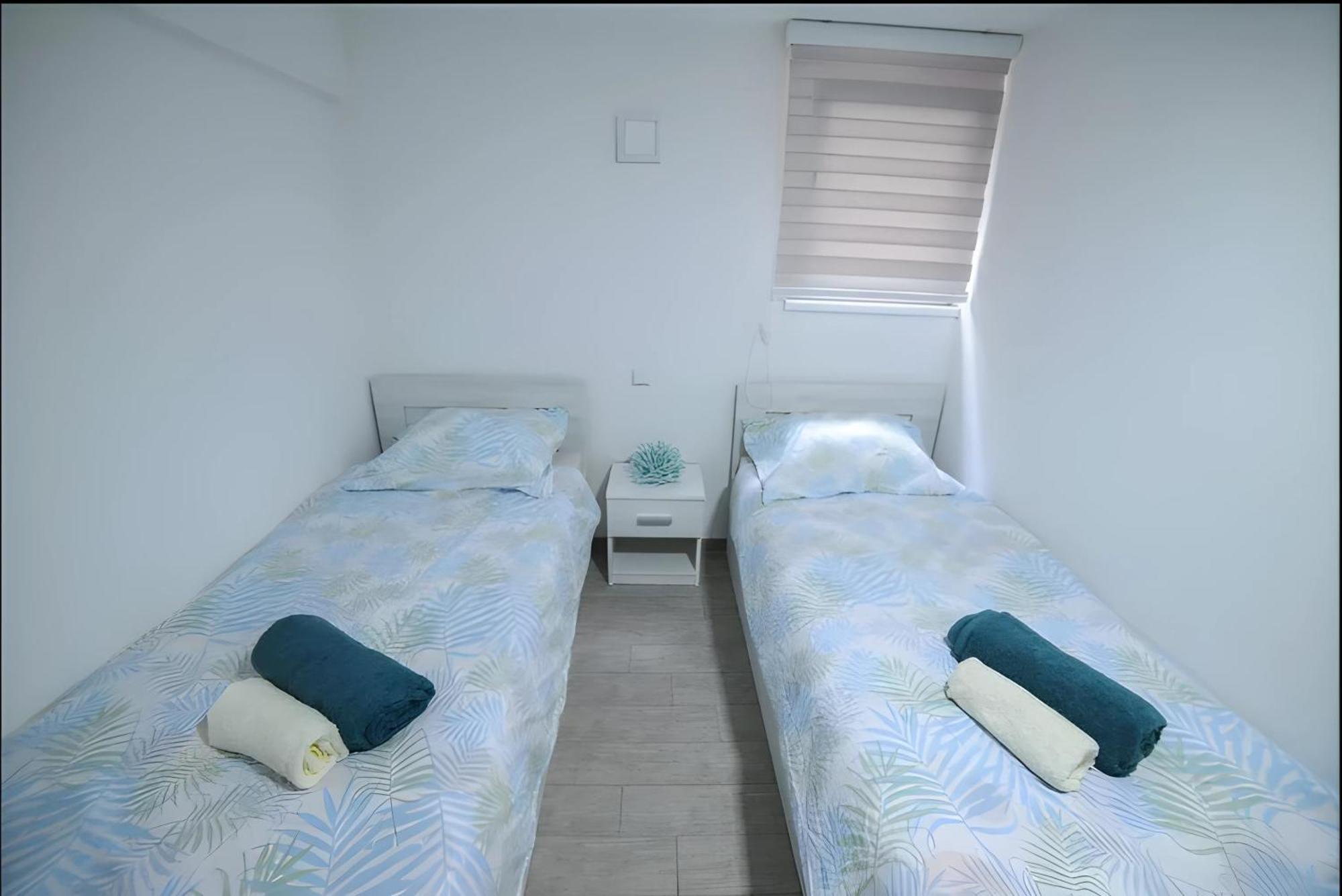 Hostel Тузла Экстерьер фото