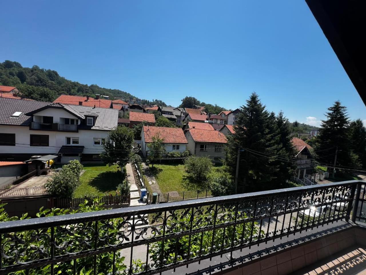 Hostel Тузла Экстерьер фото