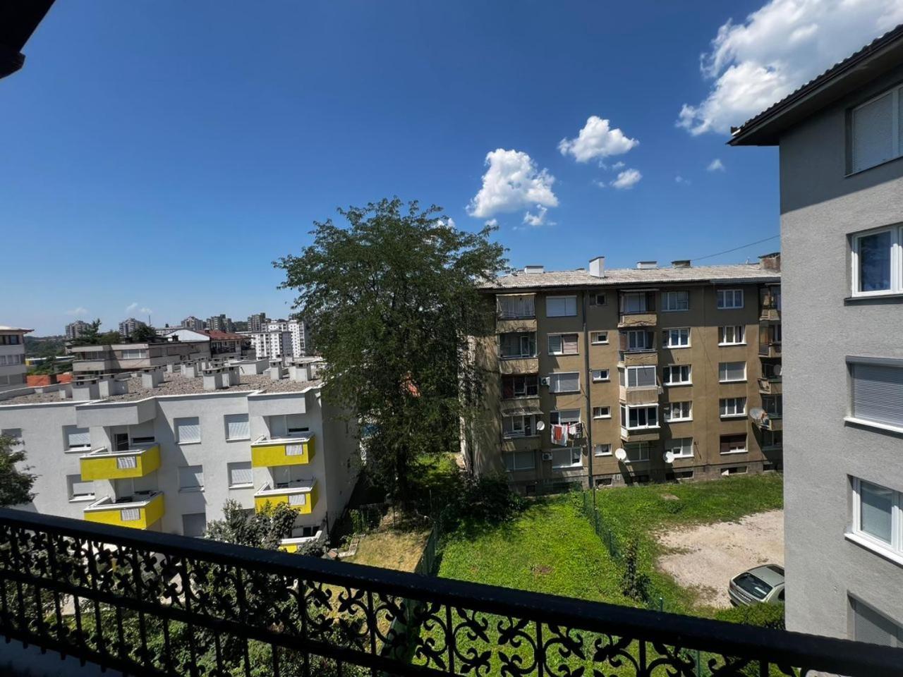 Hostel Тузла Экстерьер фото