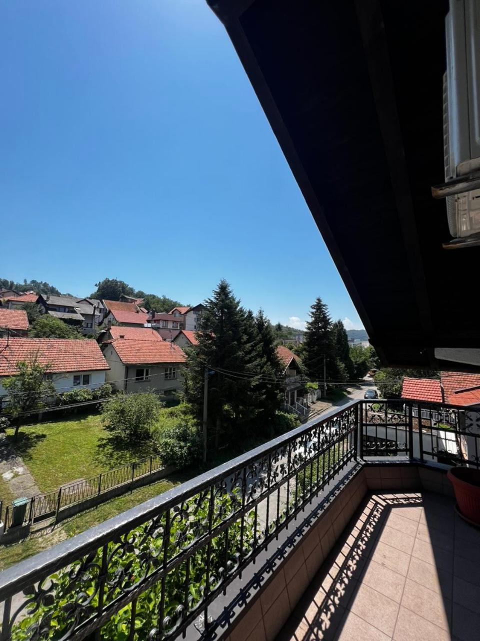 Hostel Тузла Экстерьер фото