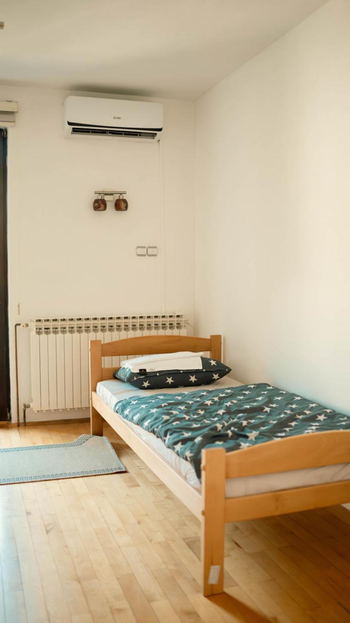 Hostel Тузла Экстерьер фото