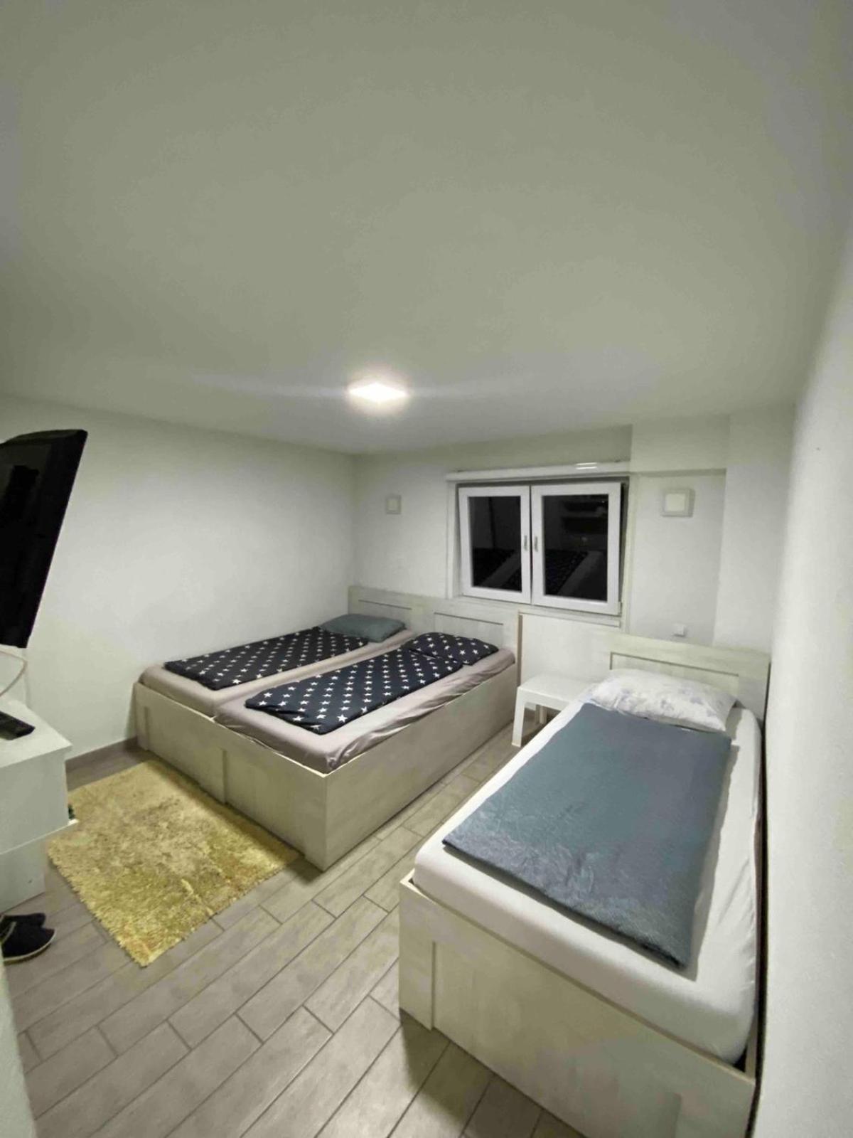 Hostel Тузла Экстерьер фото